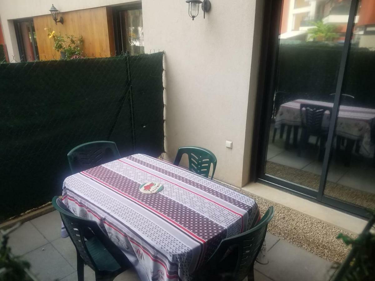 Apartmán F1 De 36M2 Avec Terrasse Et Parking Privatif. La Roquette-sur-Siagne Exteriér fotografie